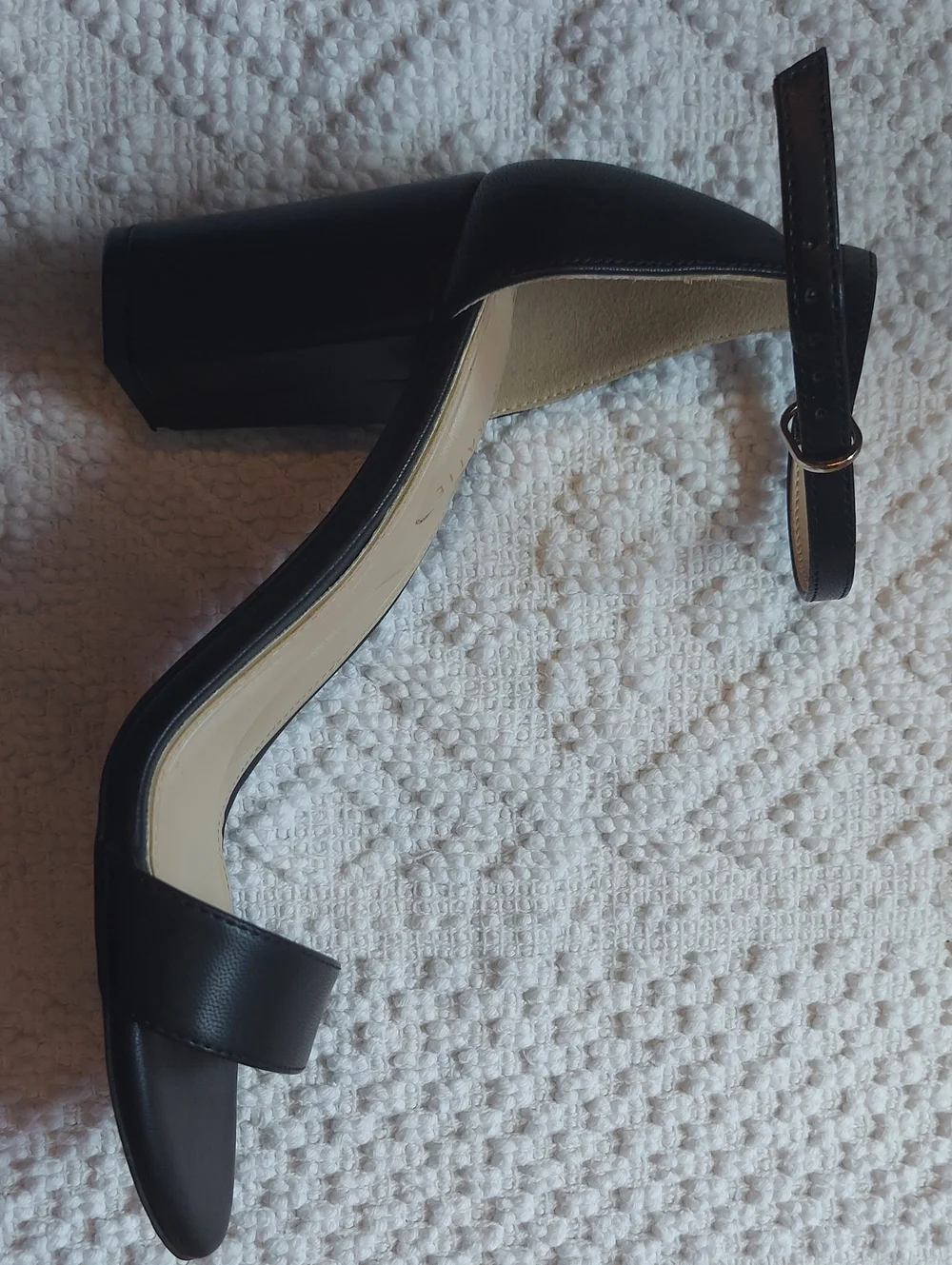 Kelly & Katie Black Heels Size 8
